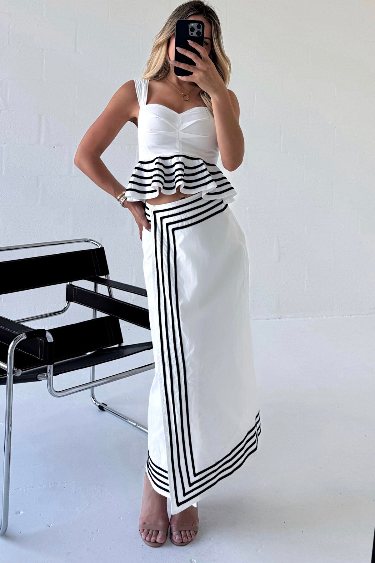 Julietta Black and White Set
